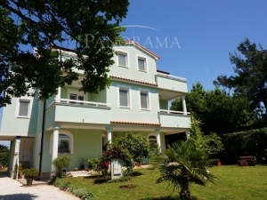MAGNIFICENT APARTMENT HOUSE IN GREAT CONDITION IN MEDULIN (00145)