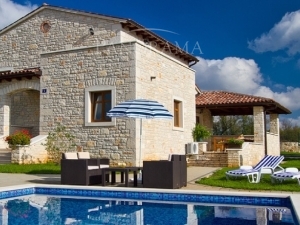 NEW VILLA WITH POOL ON PEACEFULL LOCATION (00123)
